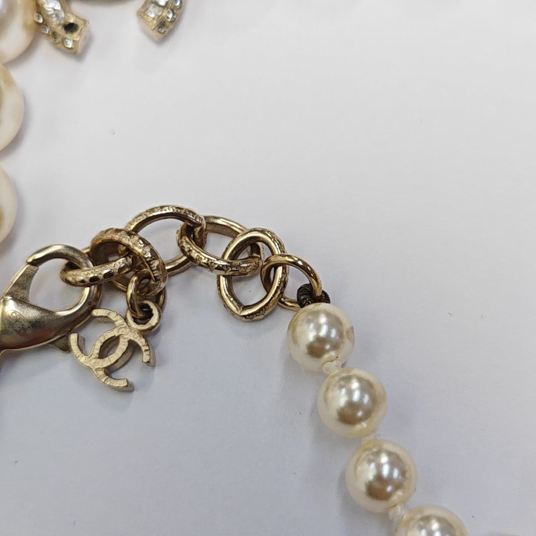 Metal White Necklace