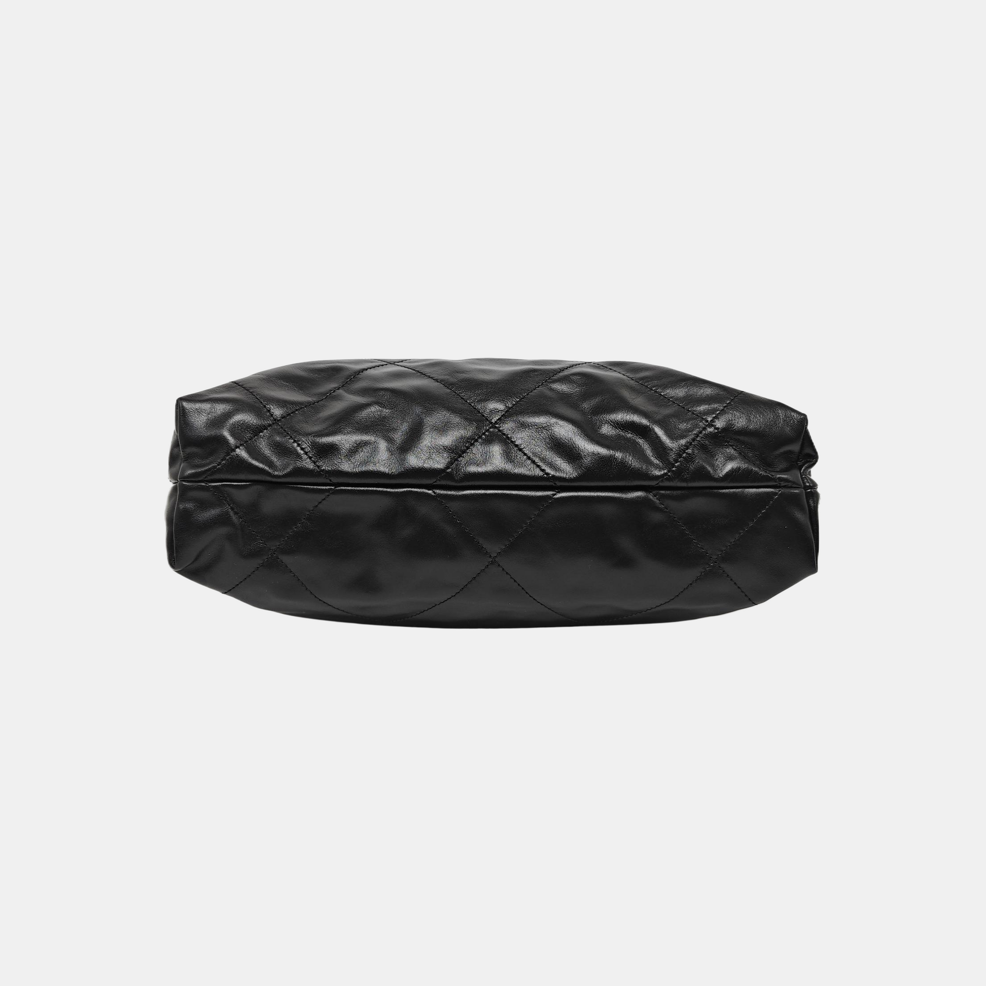 CHANEL 22 Small Quilted Calfskin Black