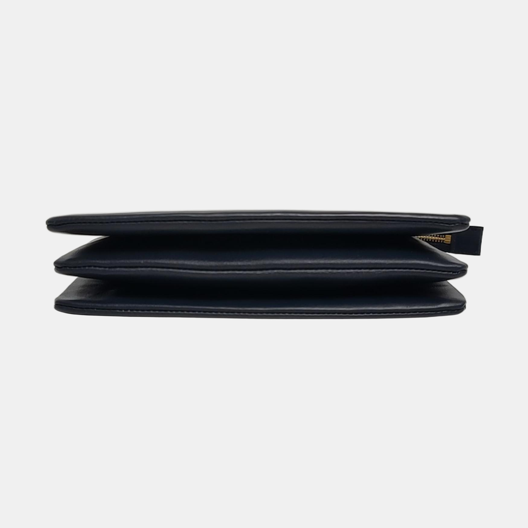 Authenticated pre-owned  TRIO Calfskin Black - Clutch at Looply