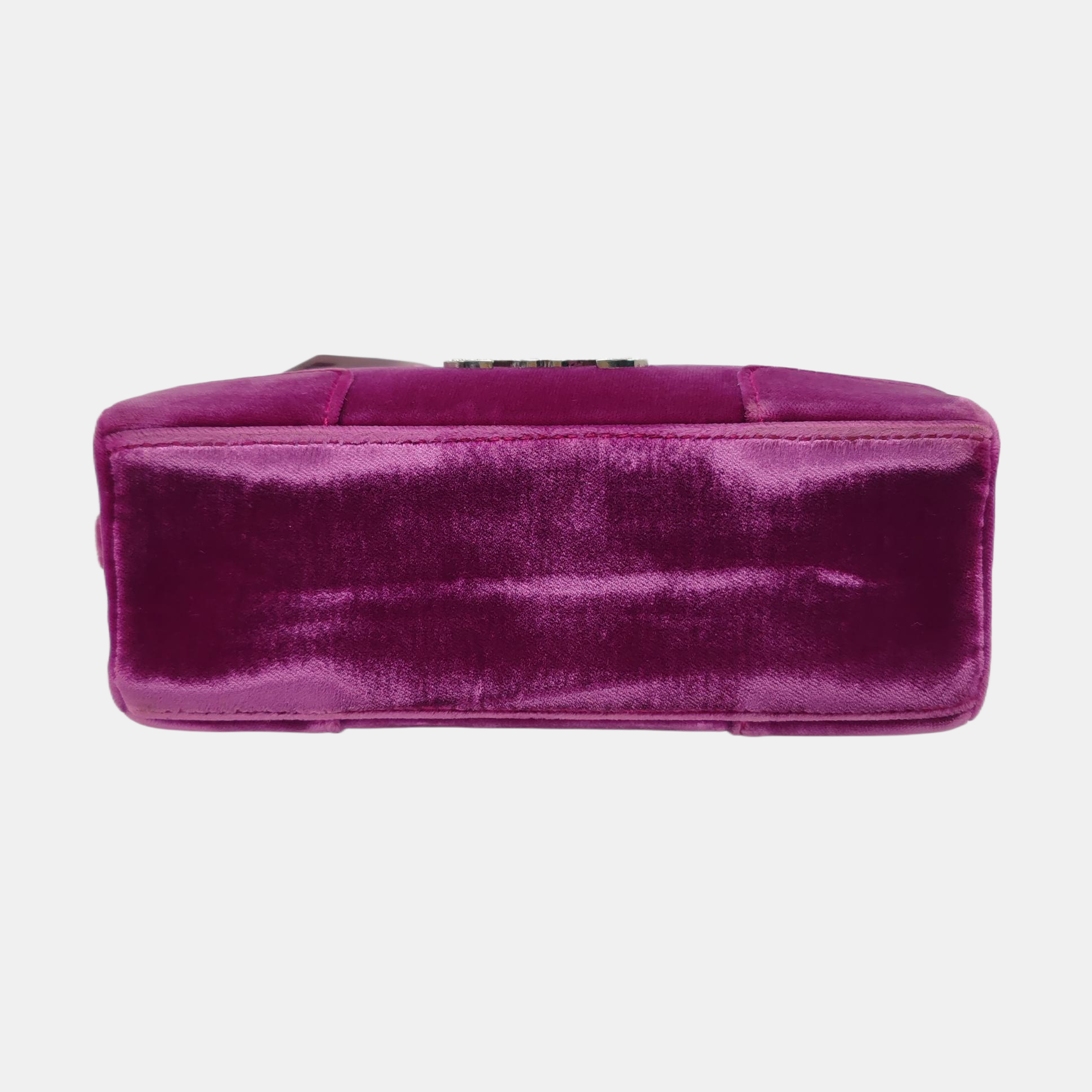 Amazona Velvet Red