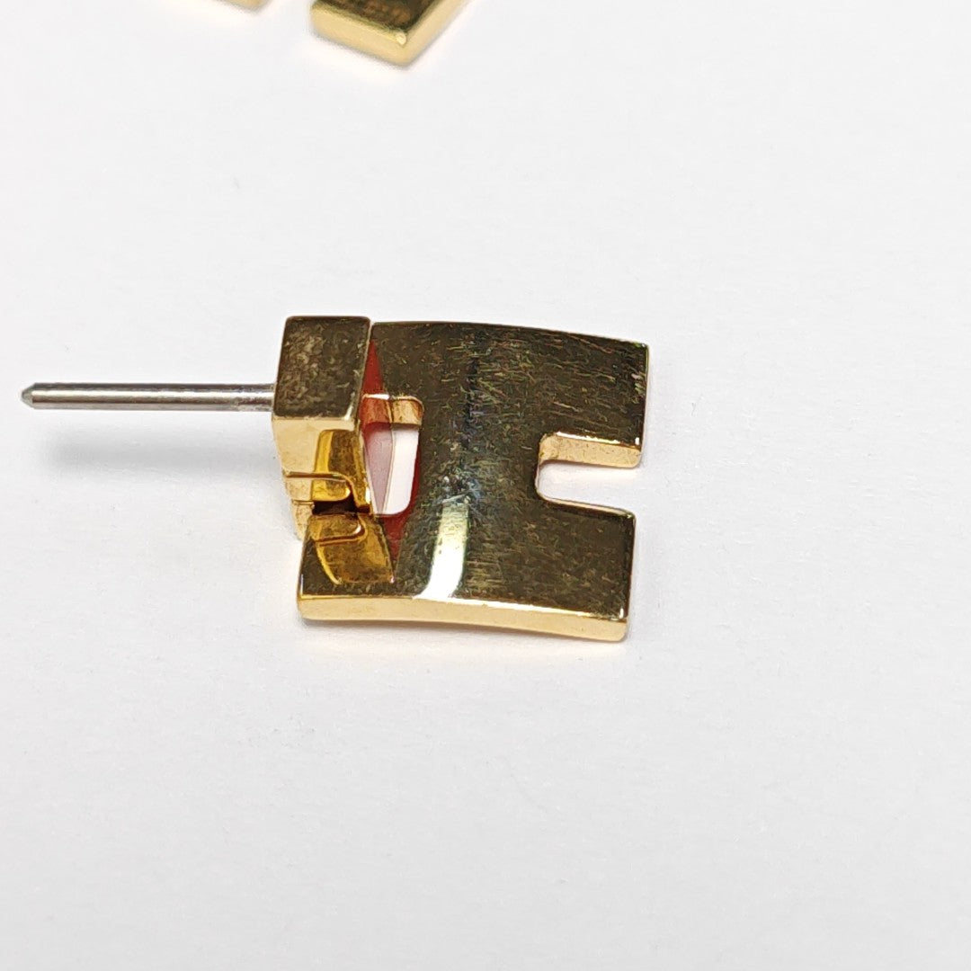 Eileen Metal Gold Stud Earrings