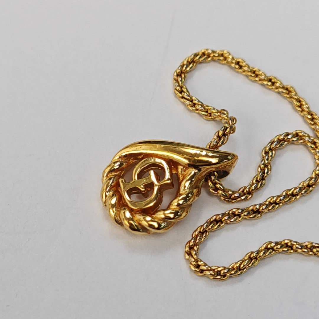 Twist Round Metal Gold Necklace