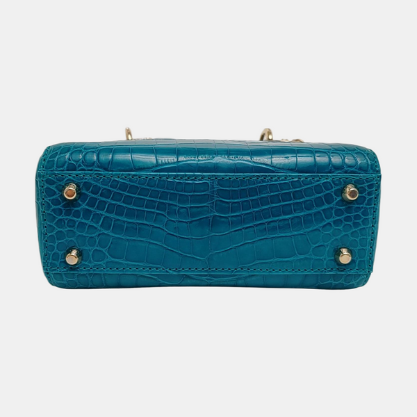 Crocodile Blue