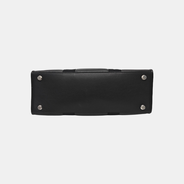 Calfskin Shoulder Bag Medium Black