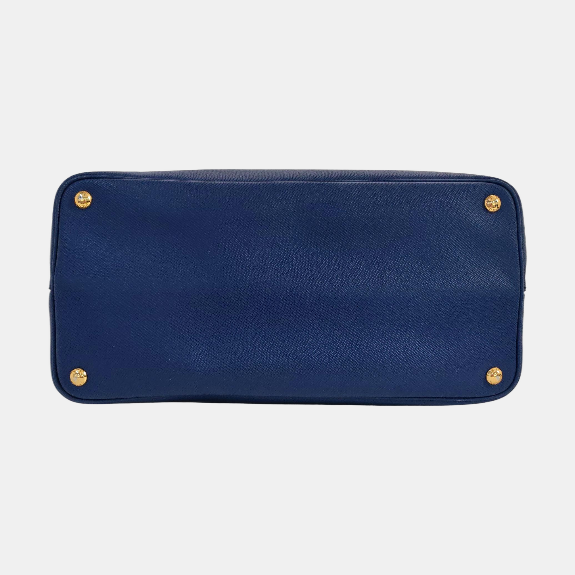 Authenticated pre-owned  Double Saffiano Calfskin Blue - Tote Bag at Looply