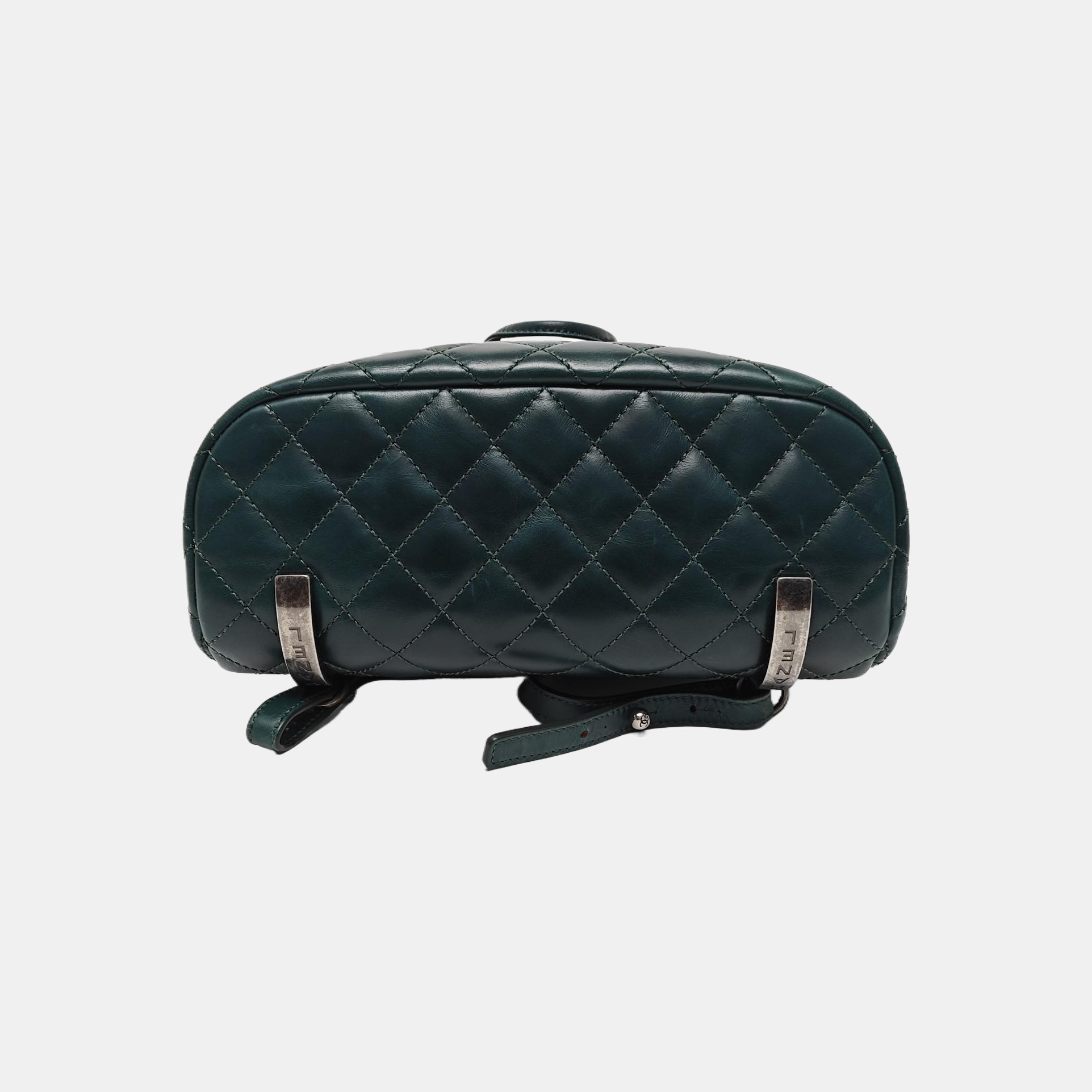 URBAN SPIRIT Quilted Calfskin Green