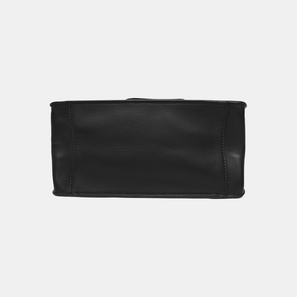 Flip Medium Calfskin Black