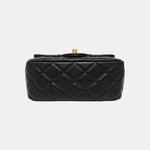 CLASSIC FLAP Mini Quilted Lambskin Black
