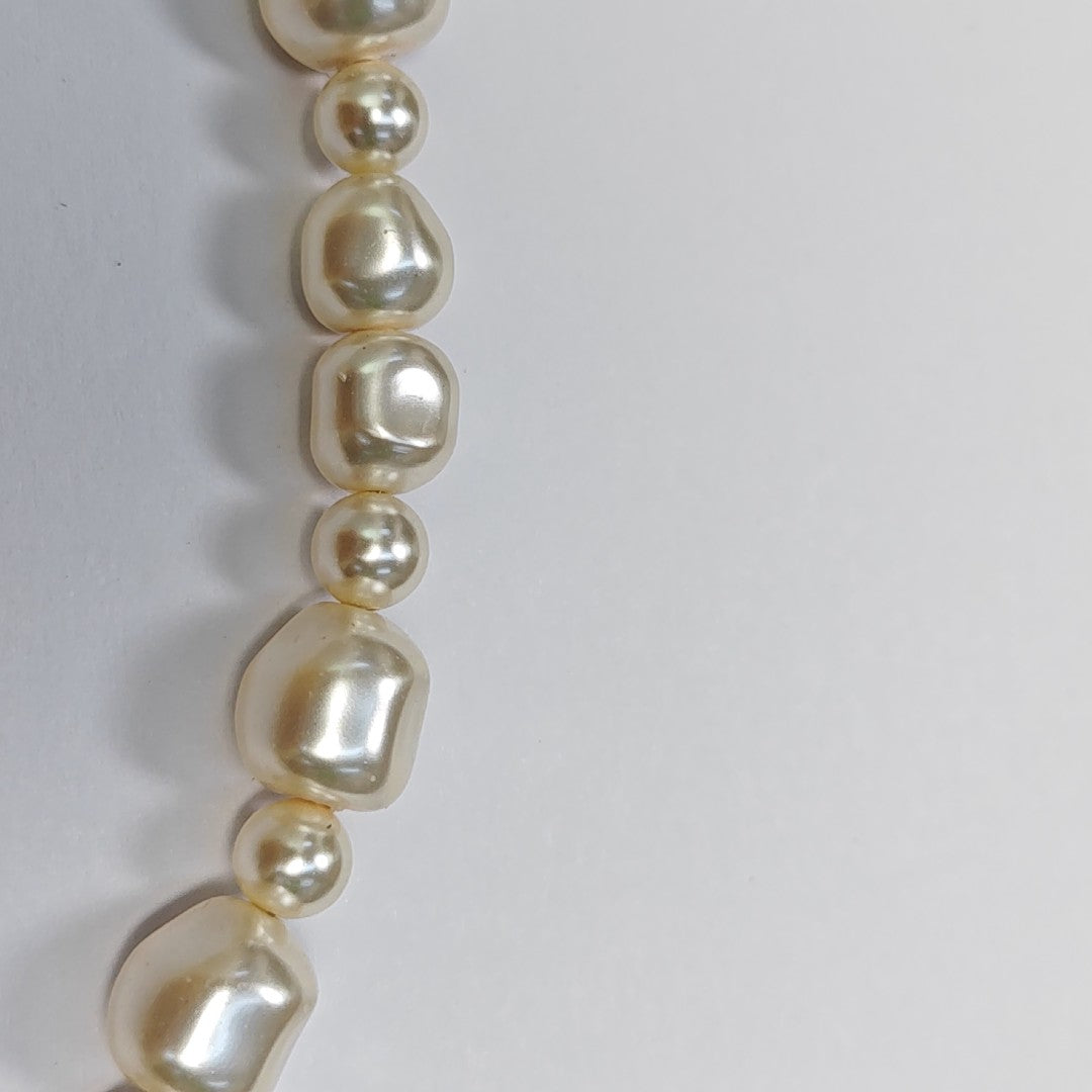Metal White Necklace