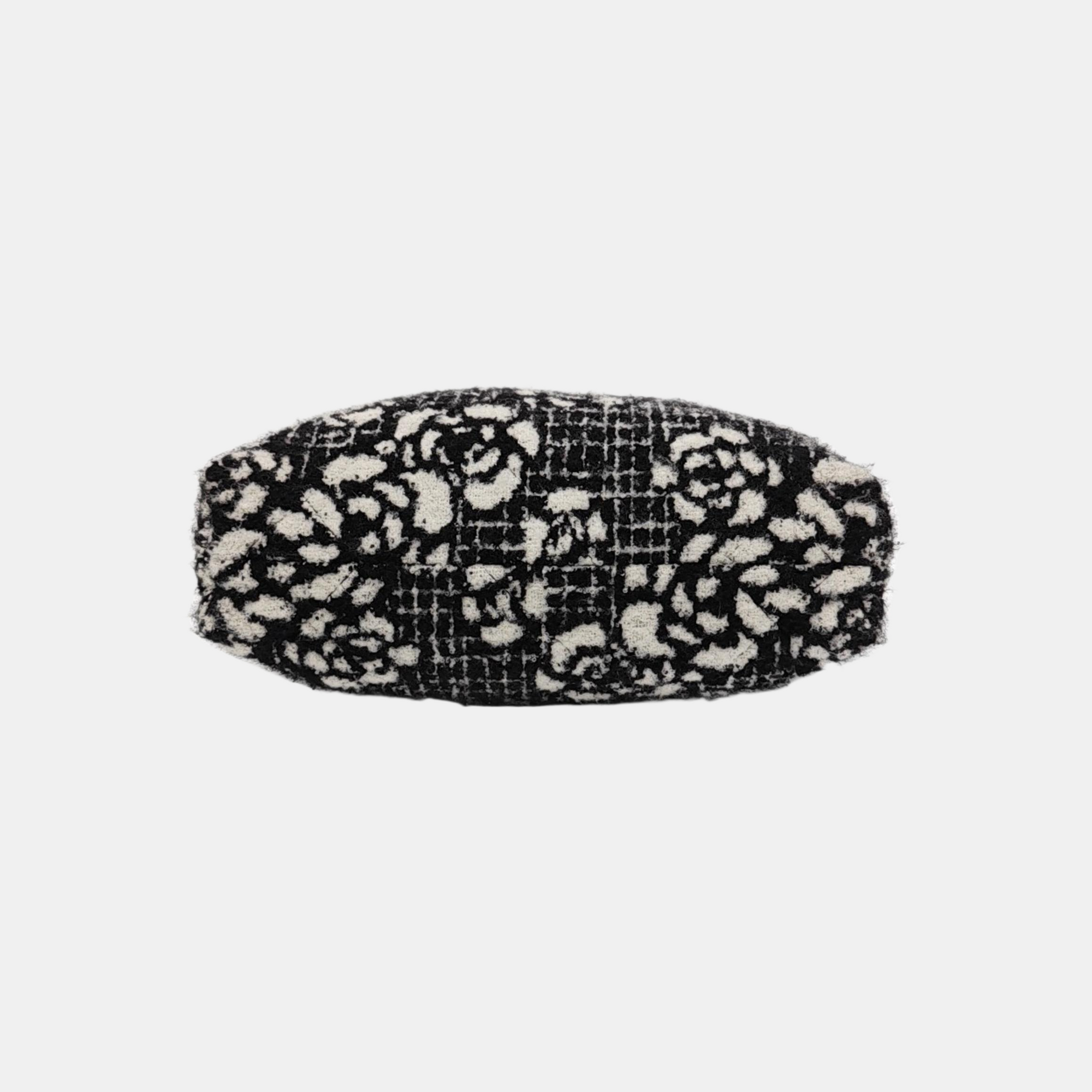 CHANEL 22 Small Fabric Multicolor