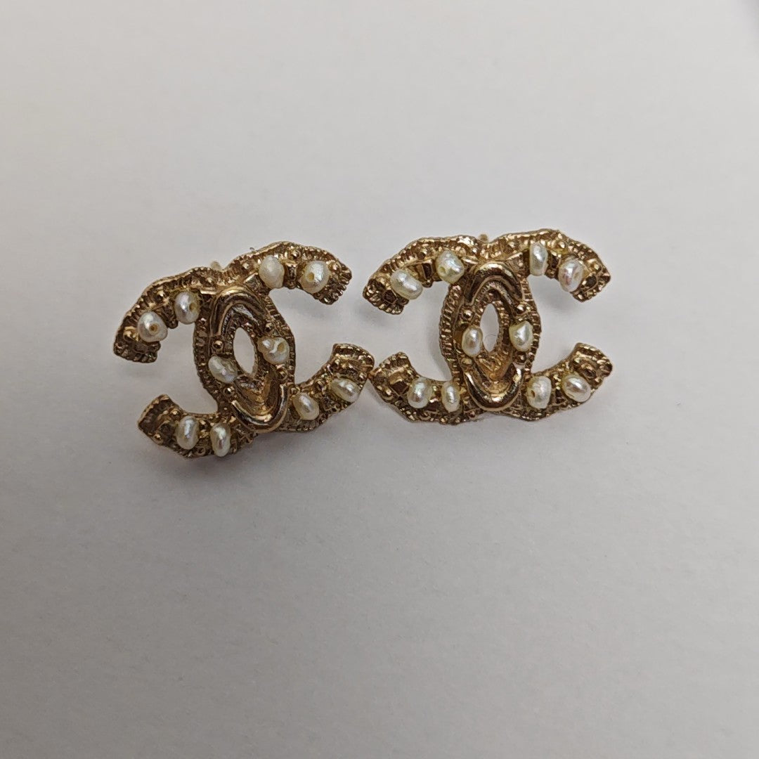CC Logo Metal Gold Stud Earrings