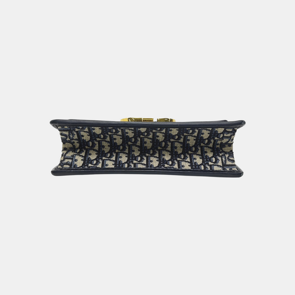 30 Montaigne Oblique Canvas Blue
