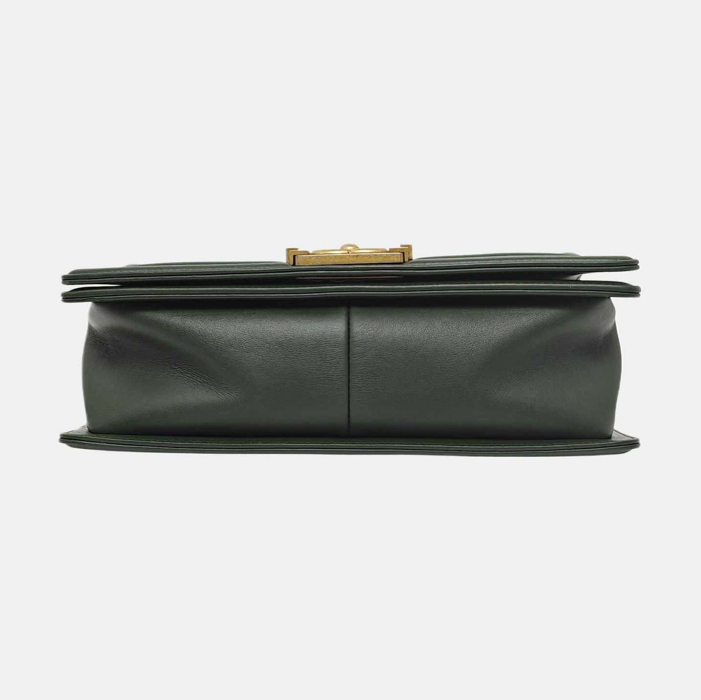 Authenticated pre-owned  BOY CHANEL Medium Chevron, Quilted Calfskin Green - Shoulder Bag at Looply