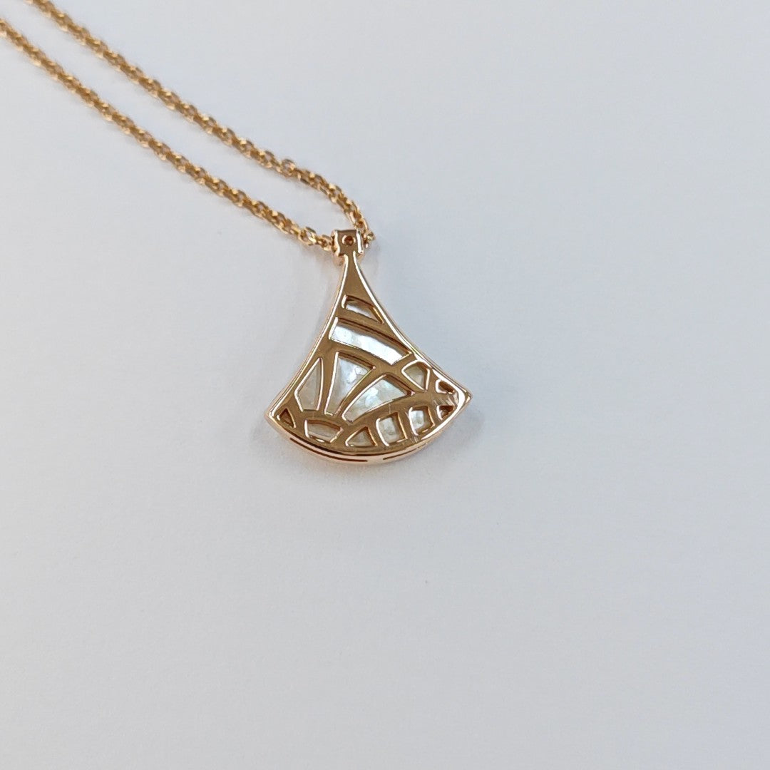 DIVAS' DREAM 18k Rose Gold Necklace