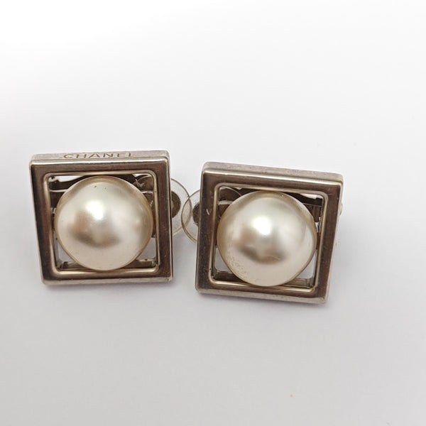Metal Silver Clip On Earrings