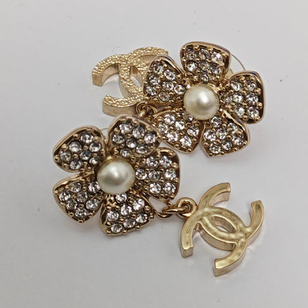 CC Logo Metal Gold Stud Earrings