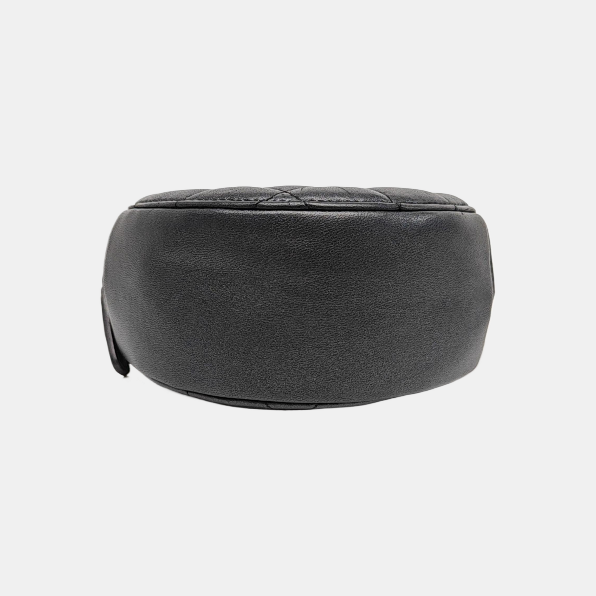 ROUND Quilted Lambskin Gray