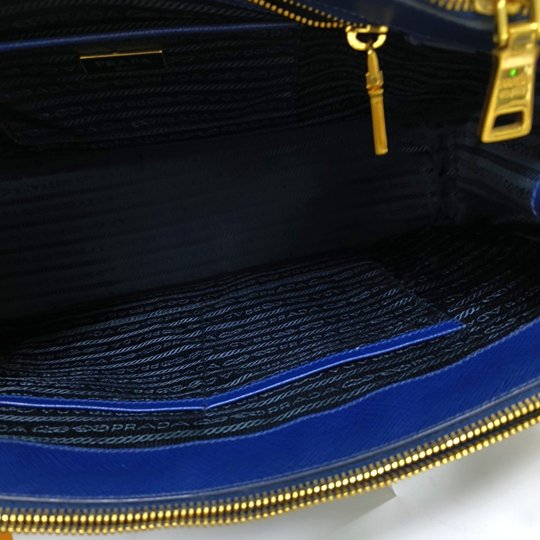 Galleria Large Calfskin Blue
