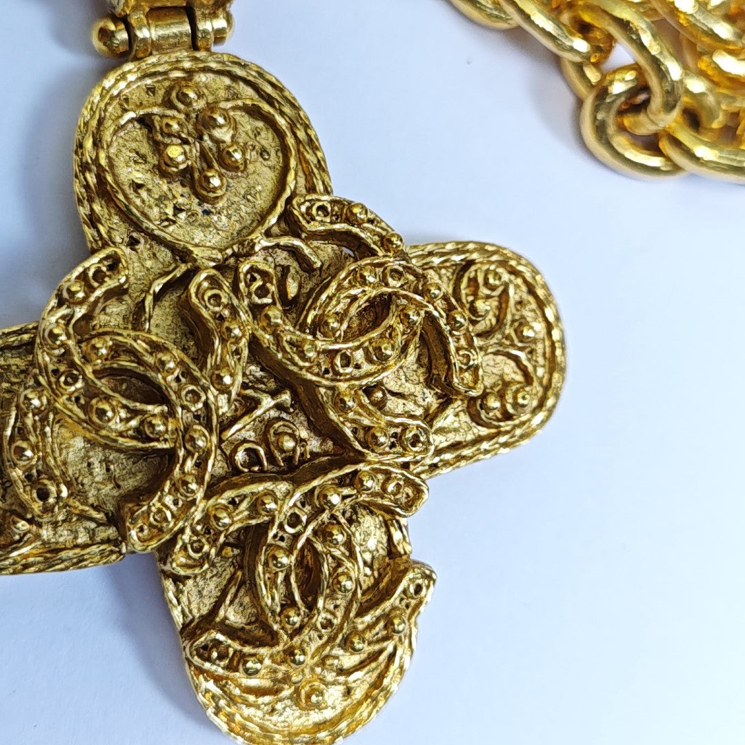 Metal Gold Necklace