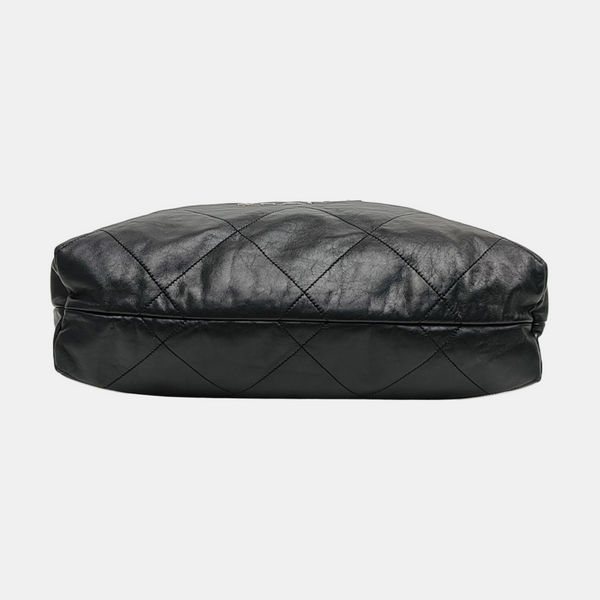 CHANEL 22 Medium Quilted Calfskin Black