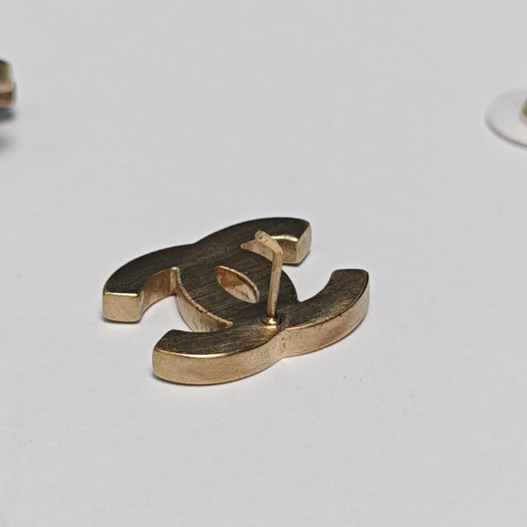 Metal Gold Stud Earrings