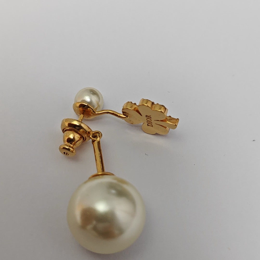 Metal White Stud Earrings