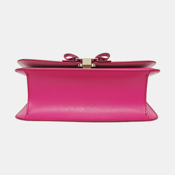 Vara Medium Calfskin Red