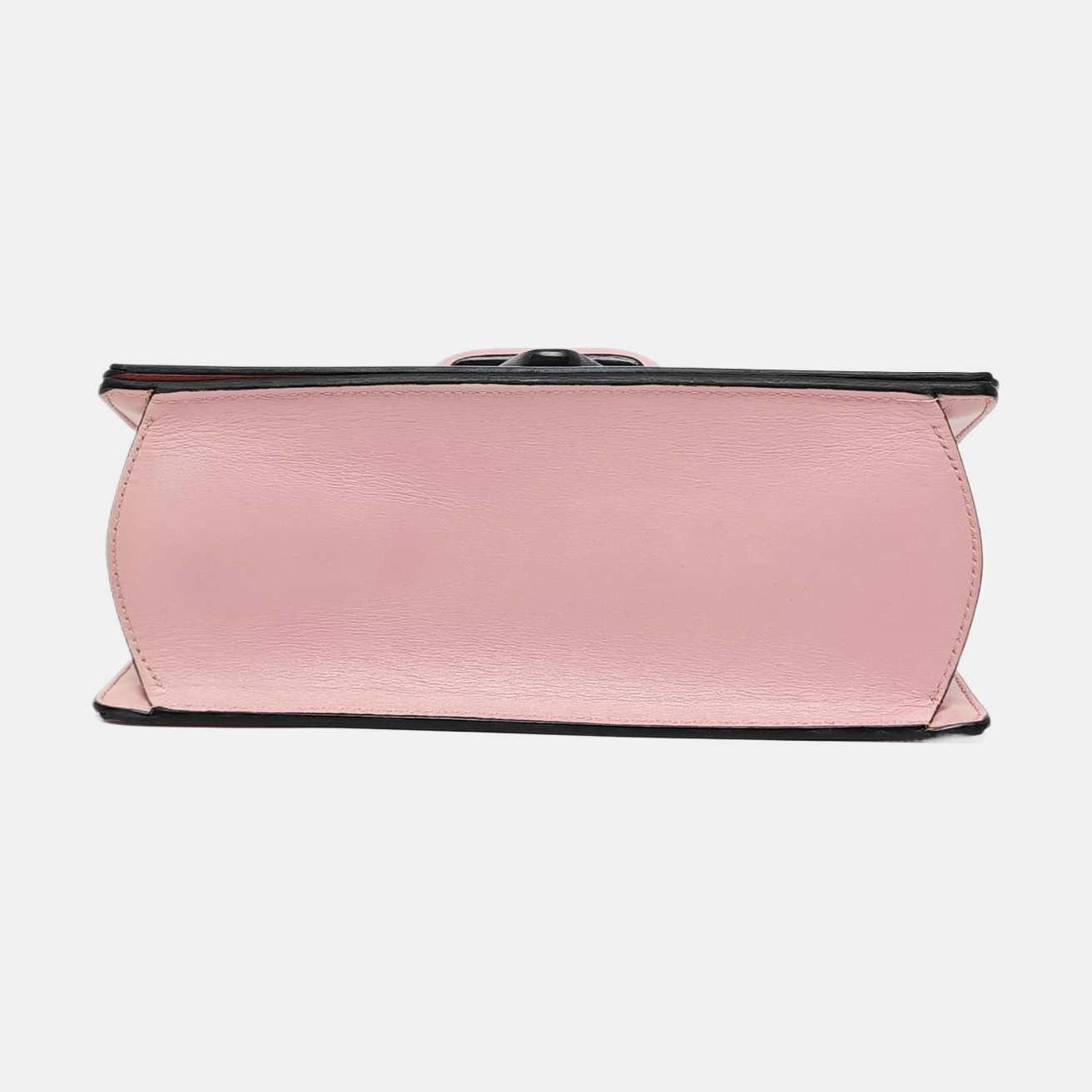 Authenticated pre-owned  Barcelona Medium Calfskin Pink - Crossbody Bag at Looply