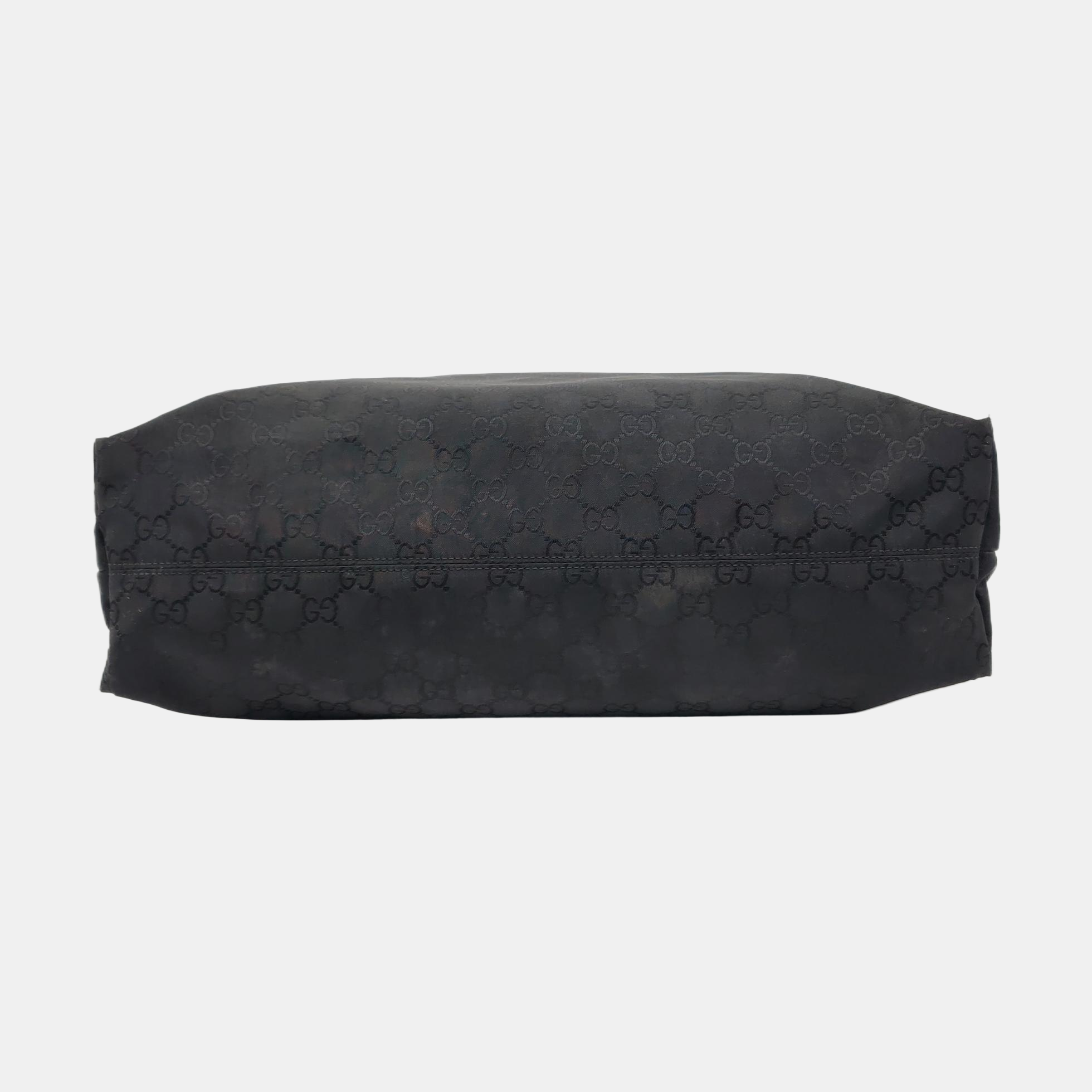 Monogram Canvas Black