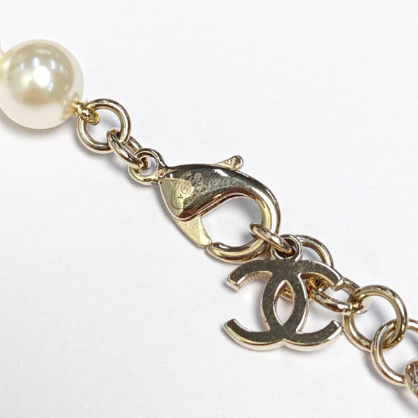 Faux Pearl White Necklace