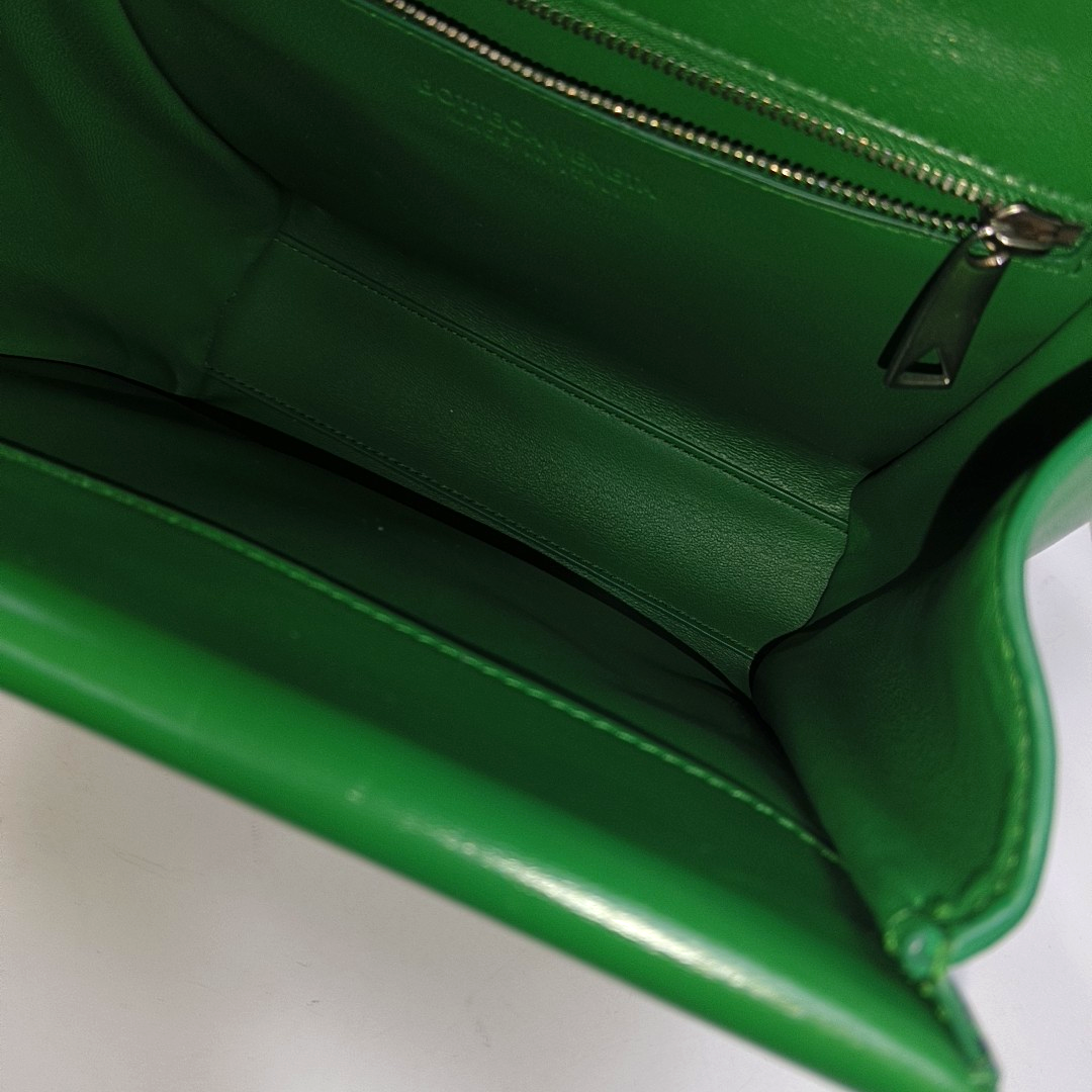 The Clip Calfskin Green