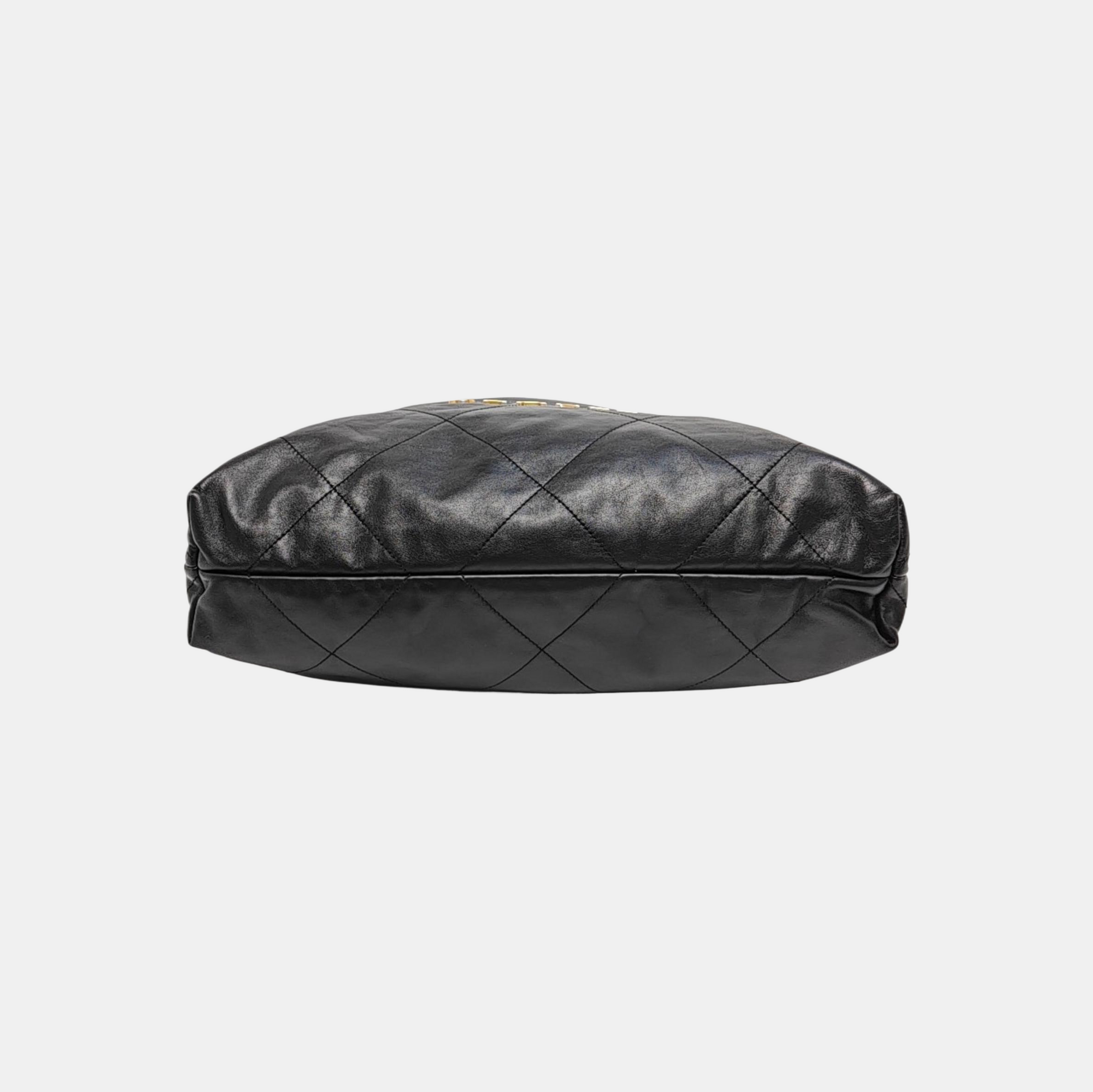 CHANEL 22 Small Quilted Calfskin Black