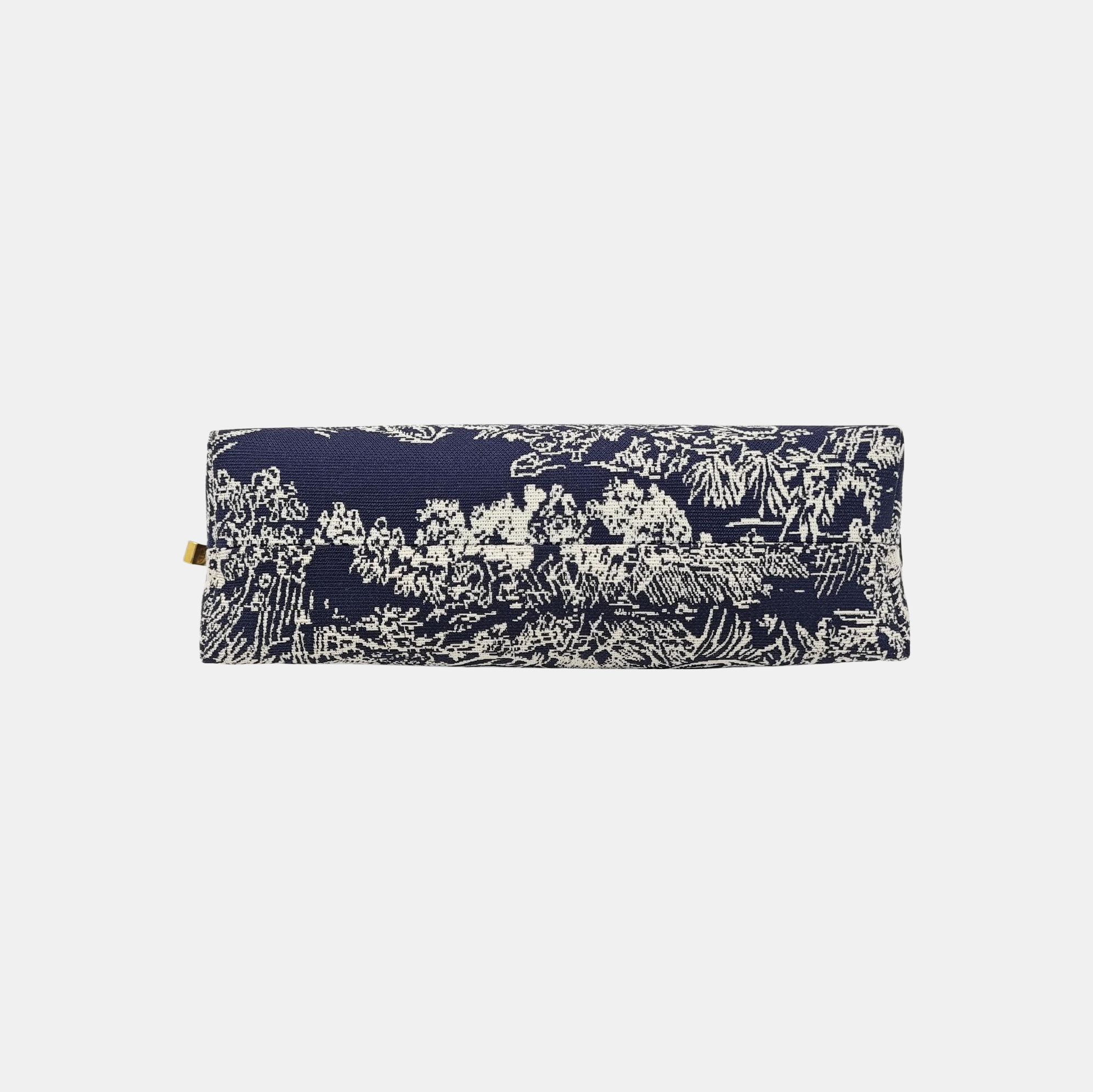 30 Montaigne Medium Fabric Blue