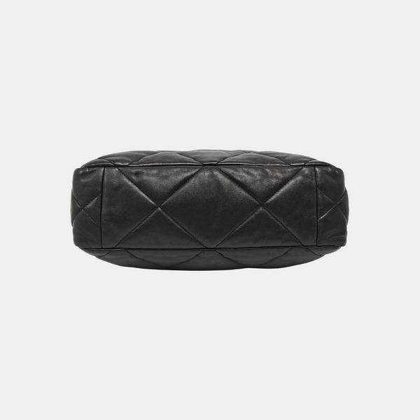CHANEL 19 Piel de Cordero Acolchada Negra