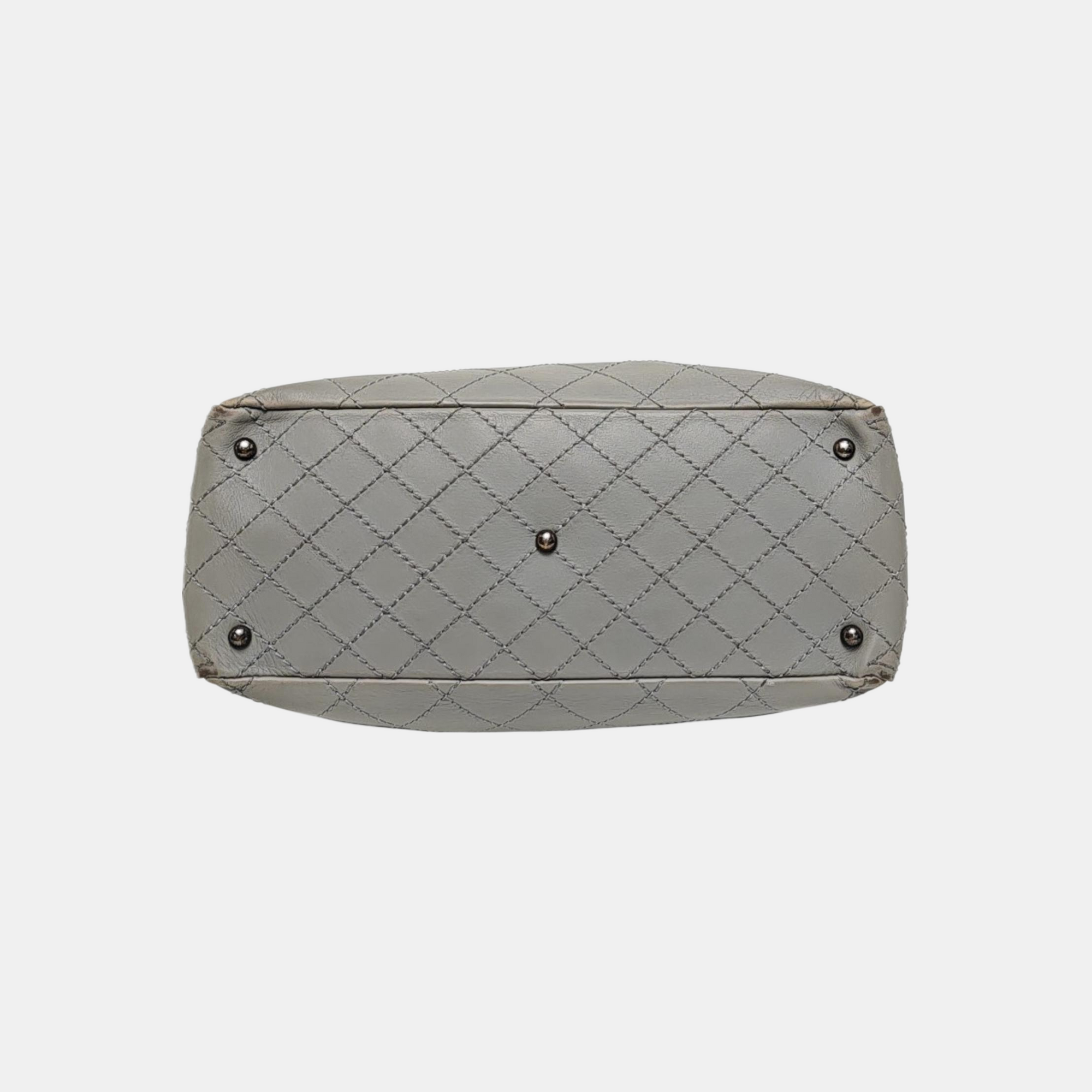 CC POCKET Quilted Calfskin Gray