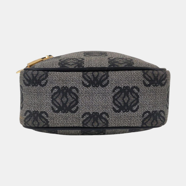 Monogram Canvas Gray