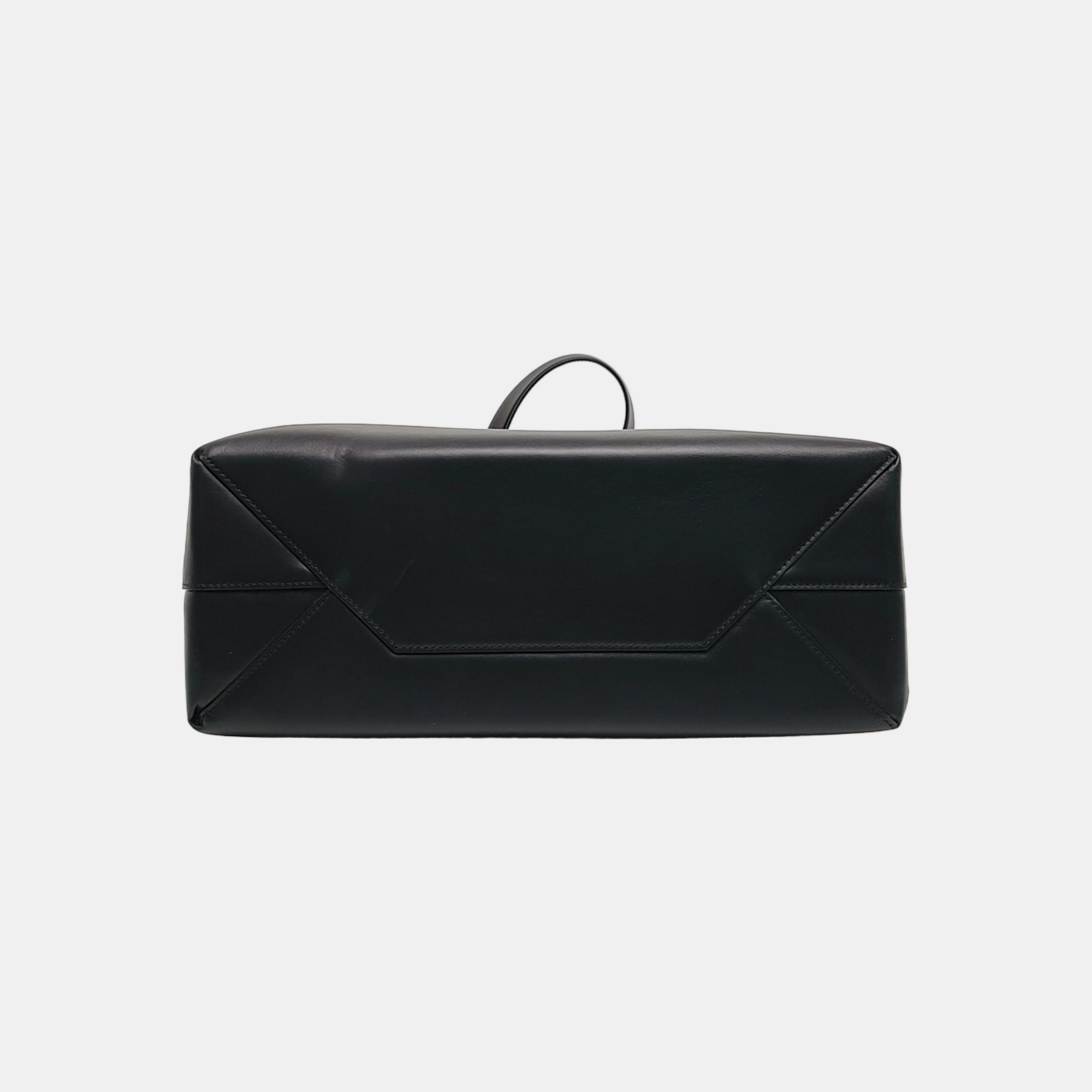 DUTY FREE North-South Calfskin Black