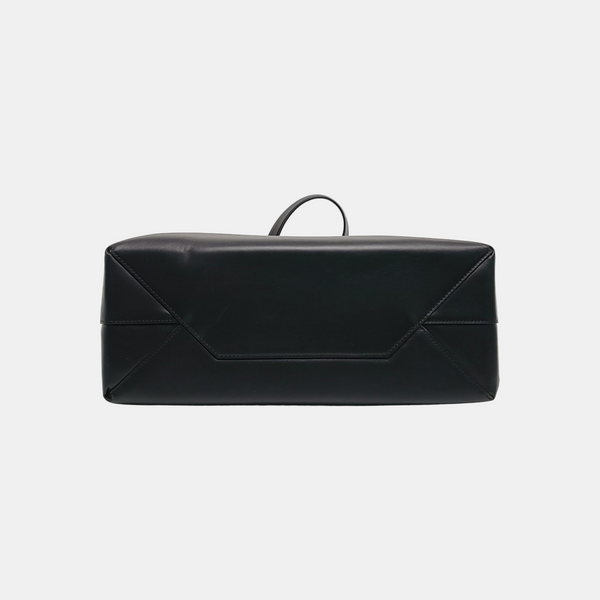 DUTY FREE North-South Calfskin Black