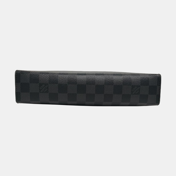 Pochette Voyag MM Damier Graphite Coated Canvas Gray