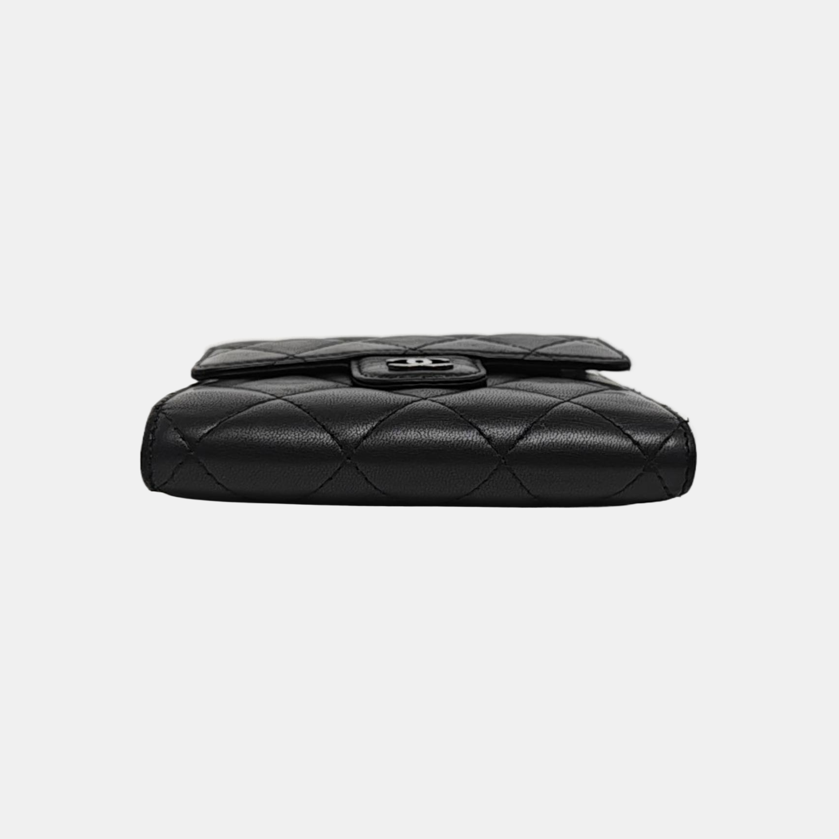 CLASSIC FLAP Small Quilted Lambskin Black Wallet