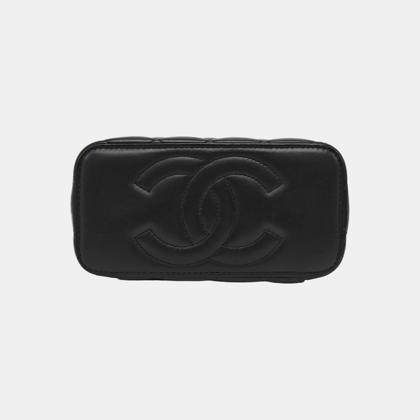 VANITY CASE Medium Quilted Lambskin Black