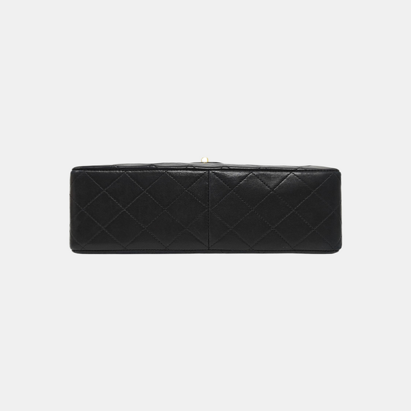 CLASSIC FLAP Medium Quilted Lambskin Black