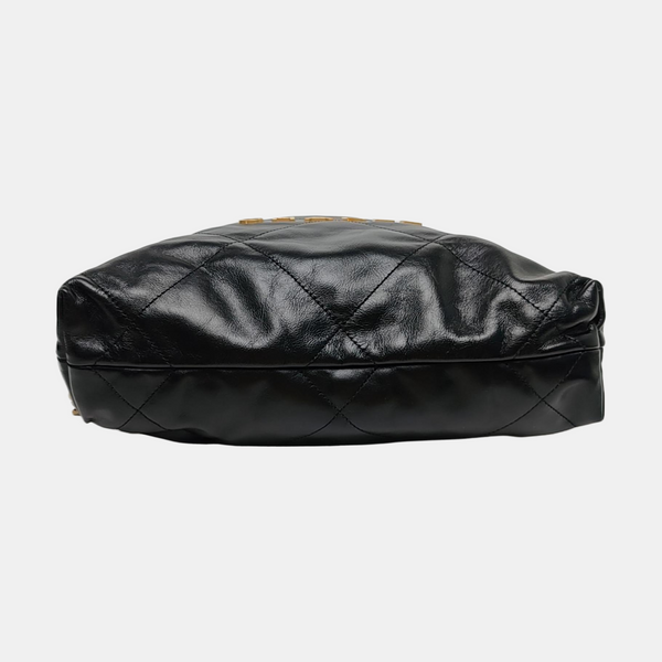 CHANEL 22 Small Quilted Calfskin Black