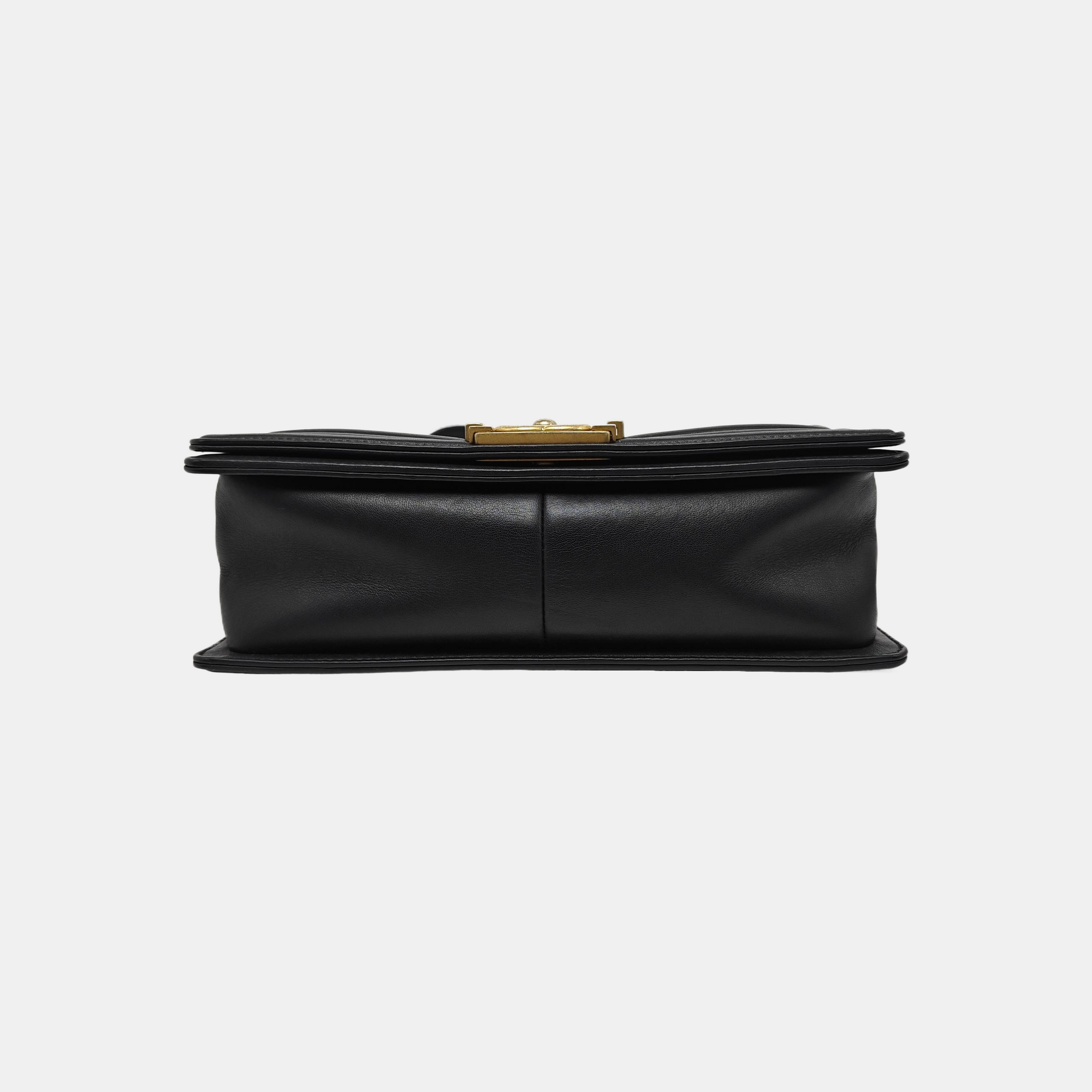 BOY CHANEL Medium Quilted Calfskin Black