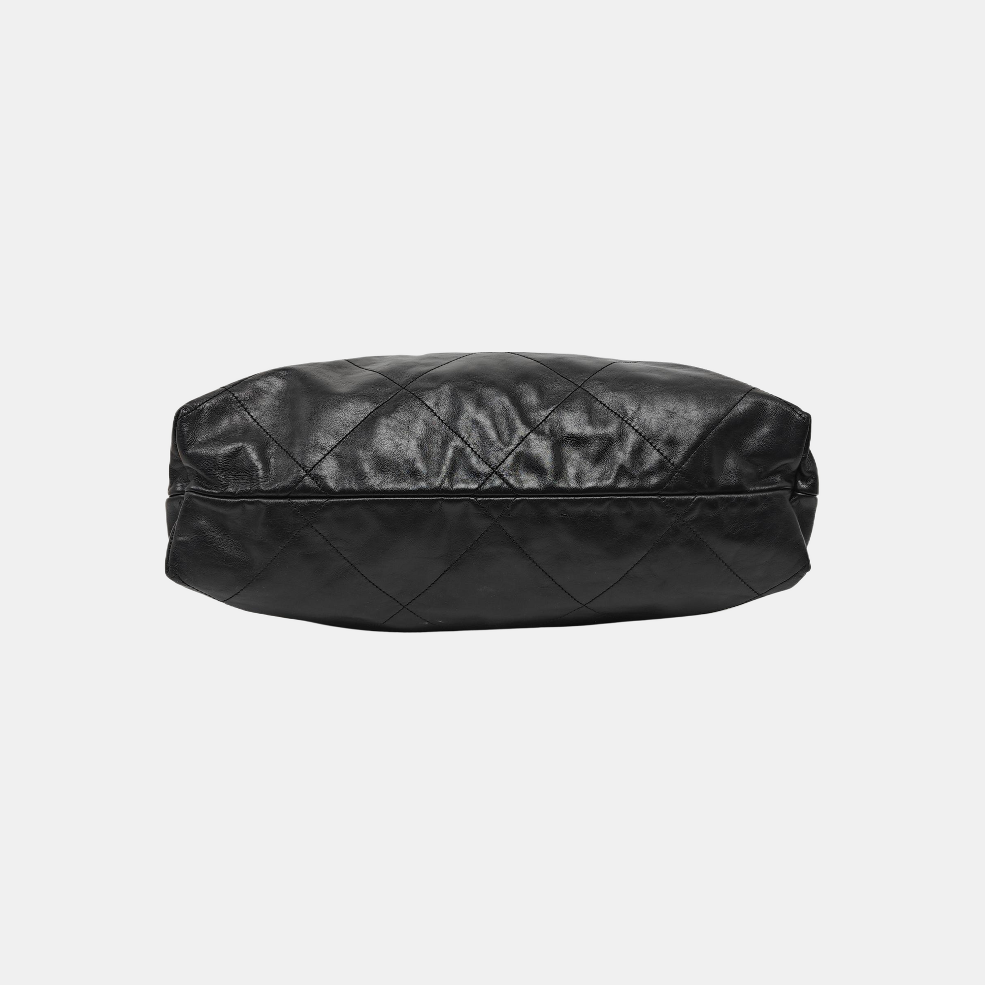 CHANEL 22 Large Quilted Calfskin Black