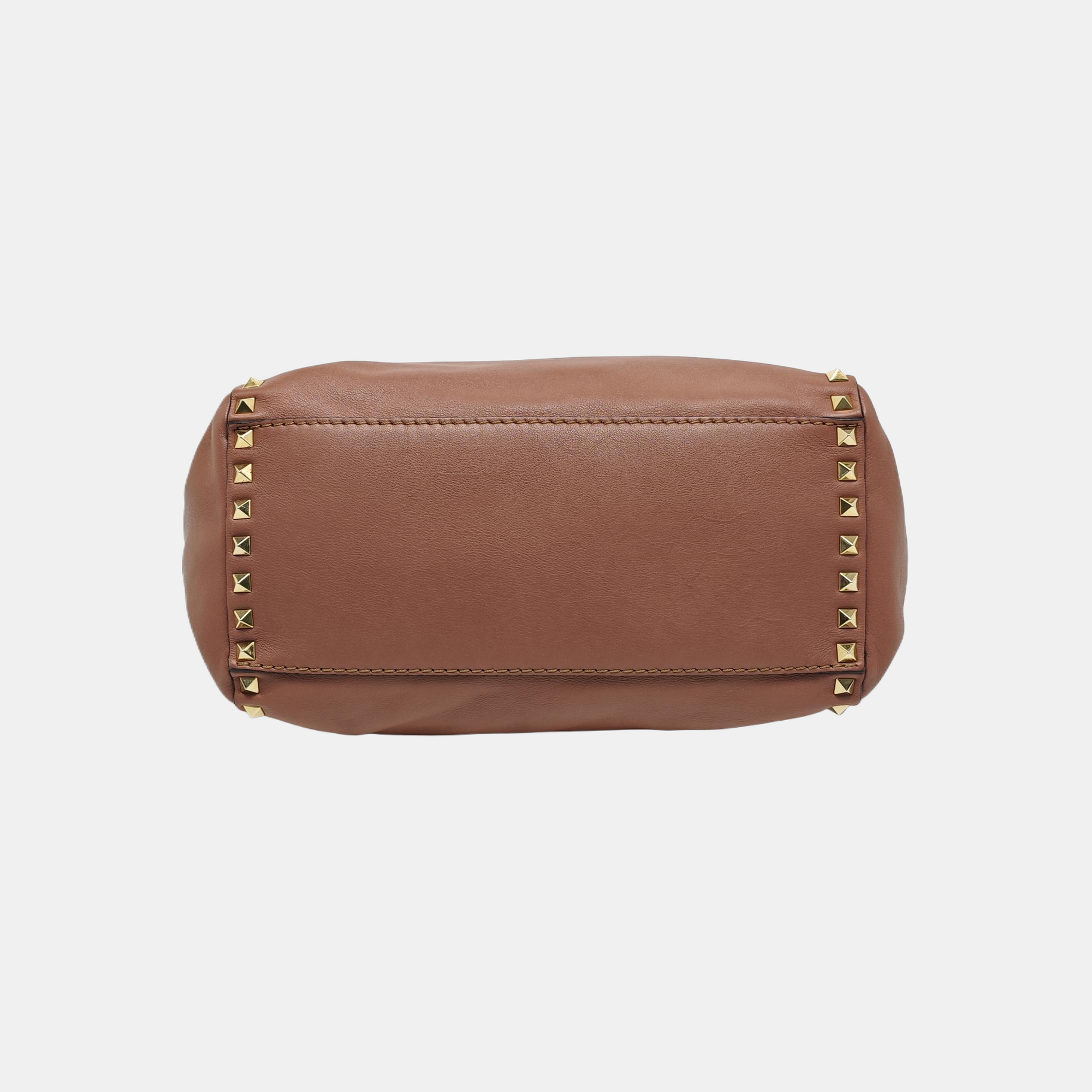 Rockstud Calfskin Beige