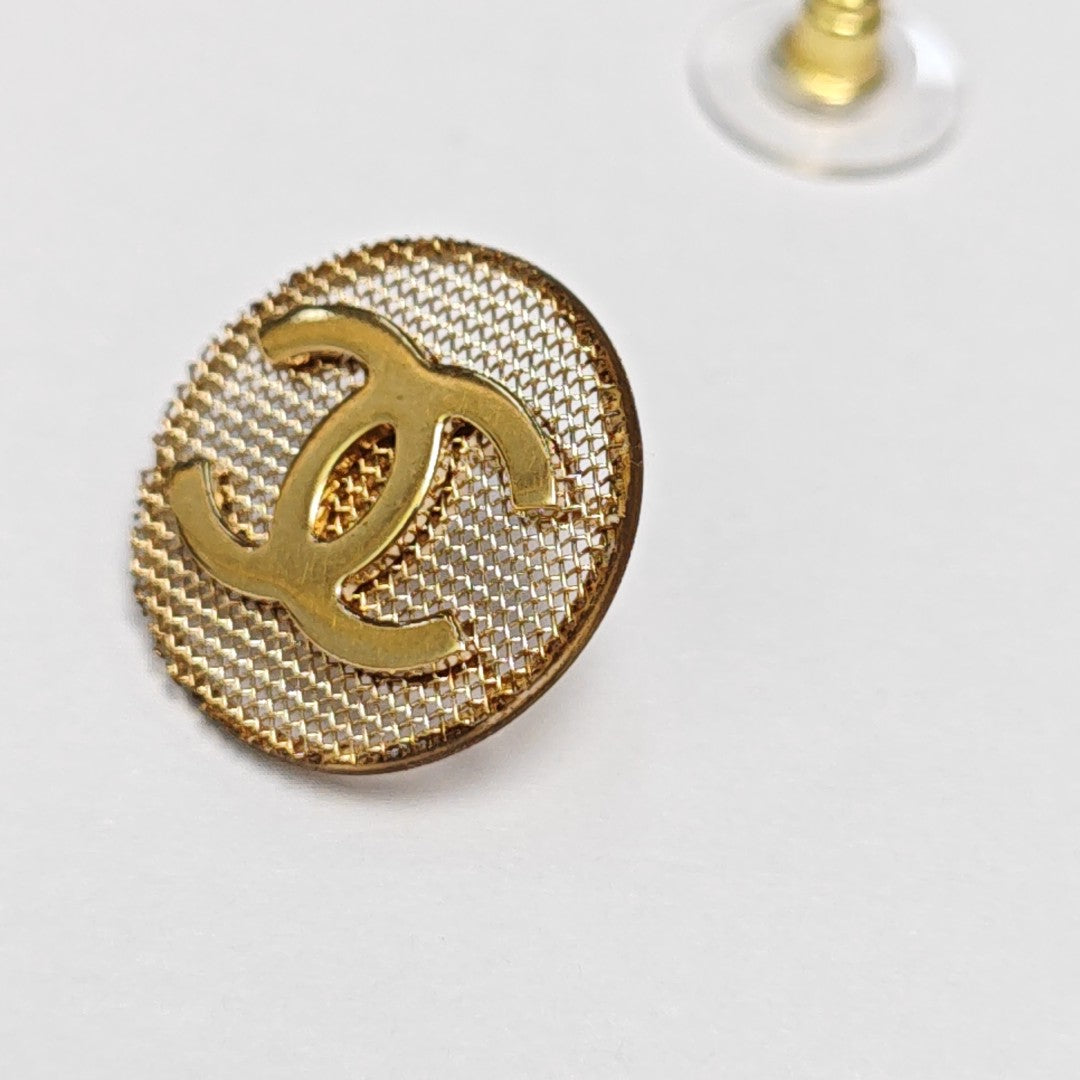 Metal Gold Stud Earrings