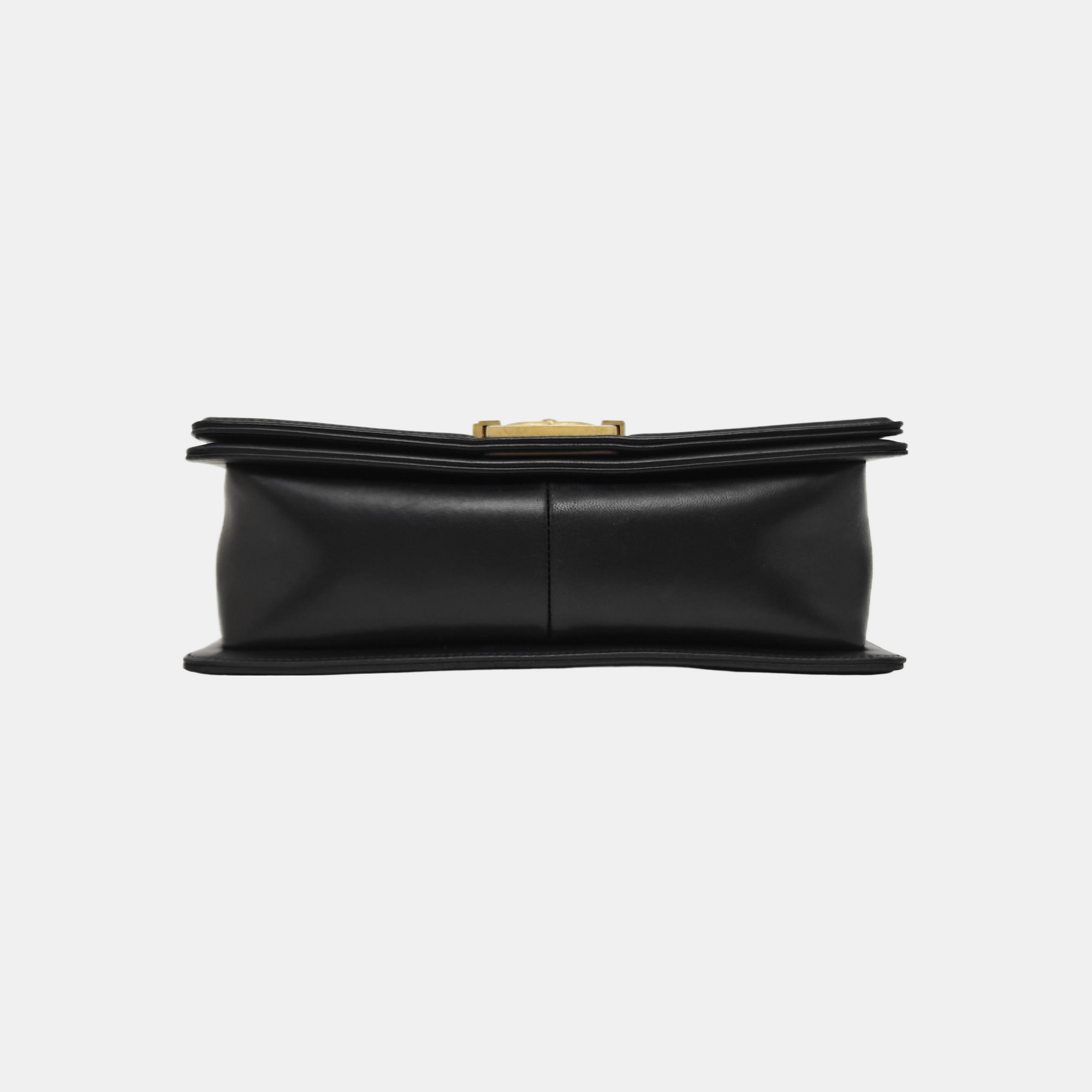 BOY CHANEL Medium Quilted Lambskin Black