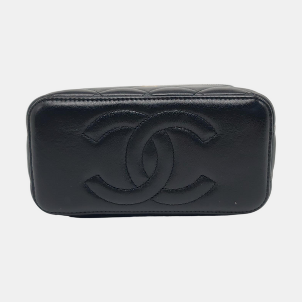 VANITY CASE Small Quilted Lambskin Black