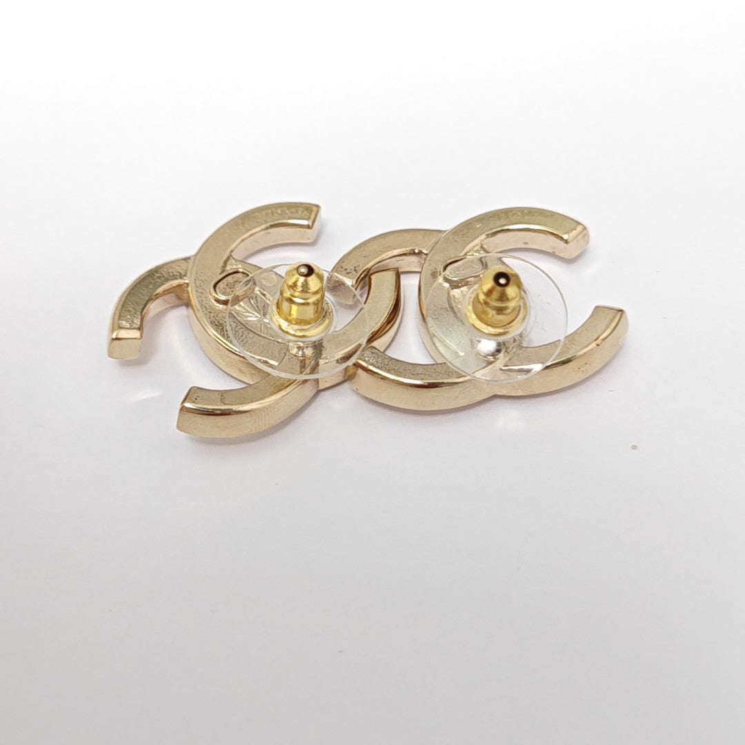 Metal Gold Stud Earrings
